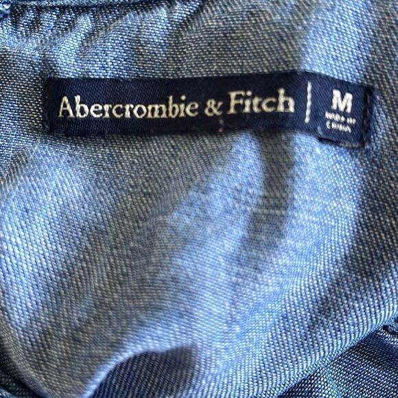Abercrombie and Fitch Denim Sheath Dress. Size Medium w/embroidered flowers - Picture 6 of 9